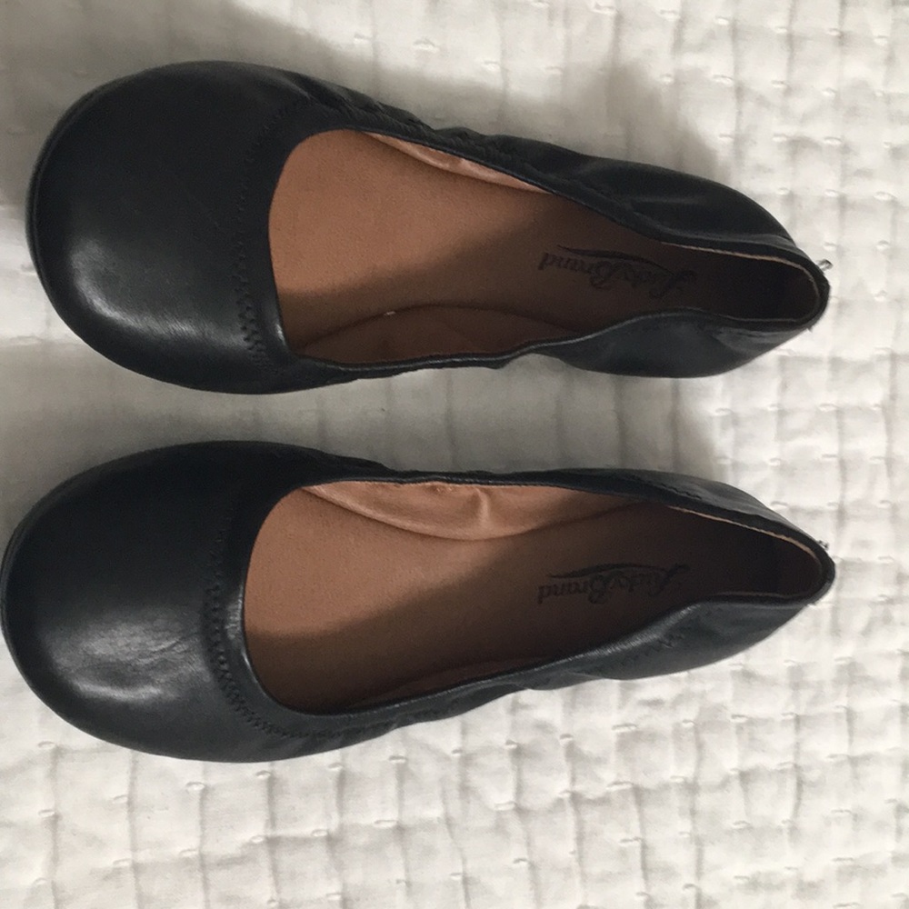 LAST CHANCE Lucky brand round toe slip on